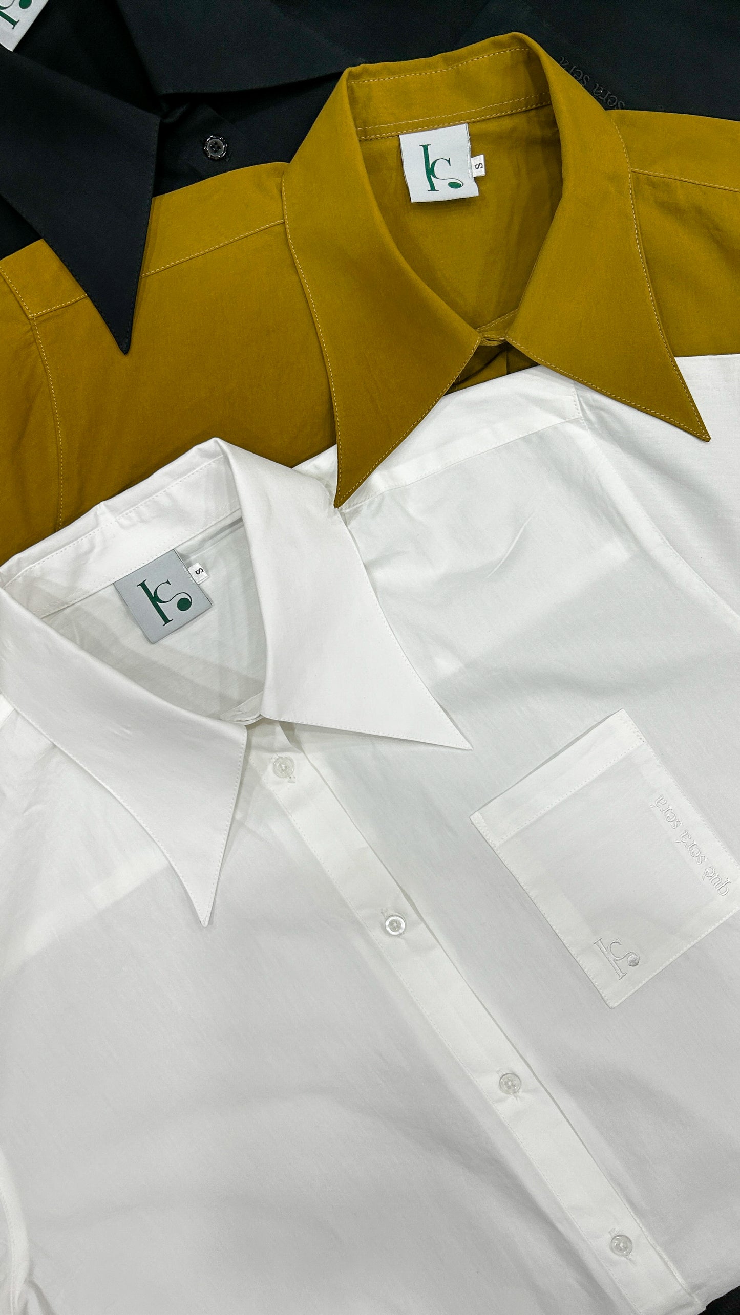 Kemeja Katt - White