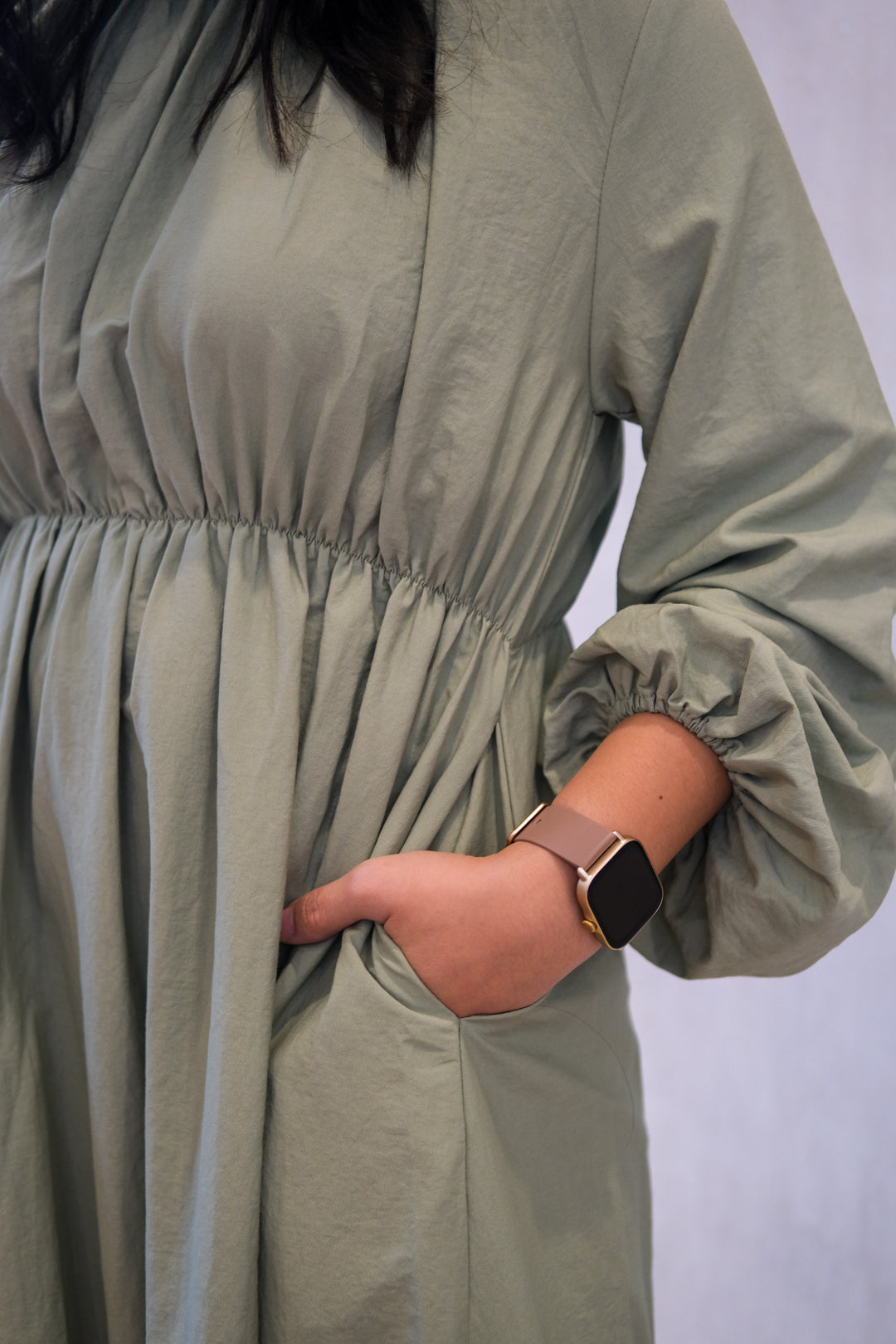 mumsie waisted dress - Sage Green