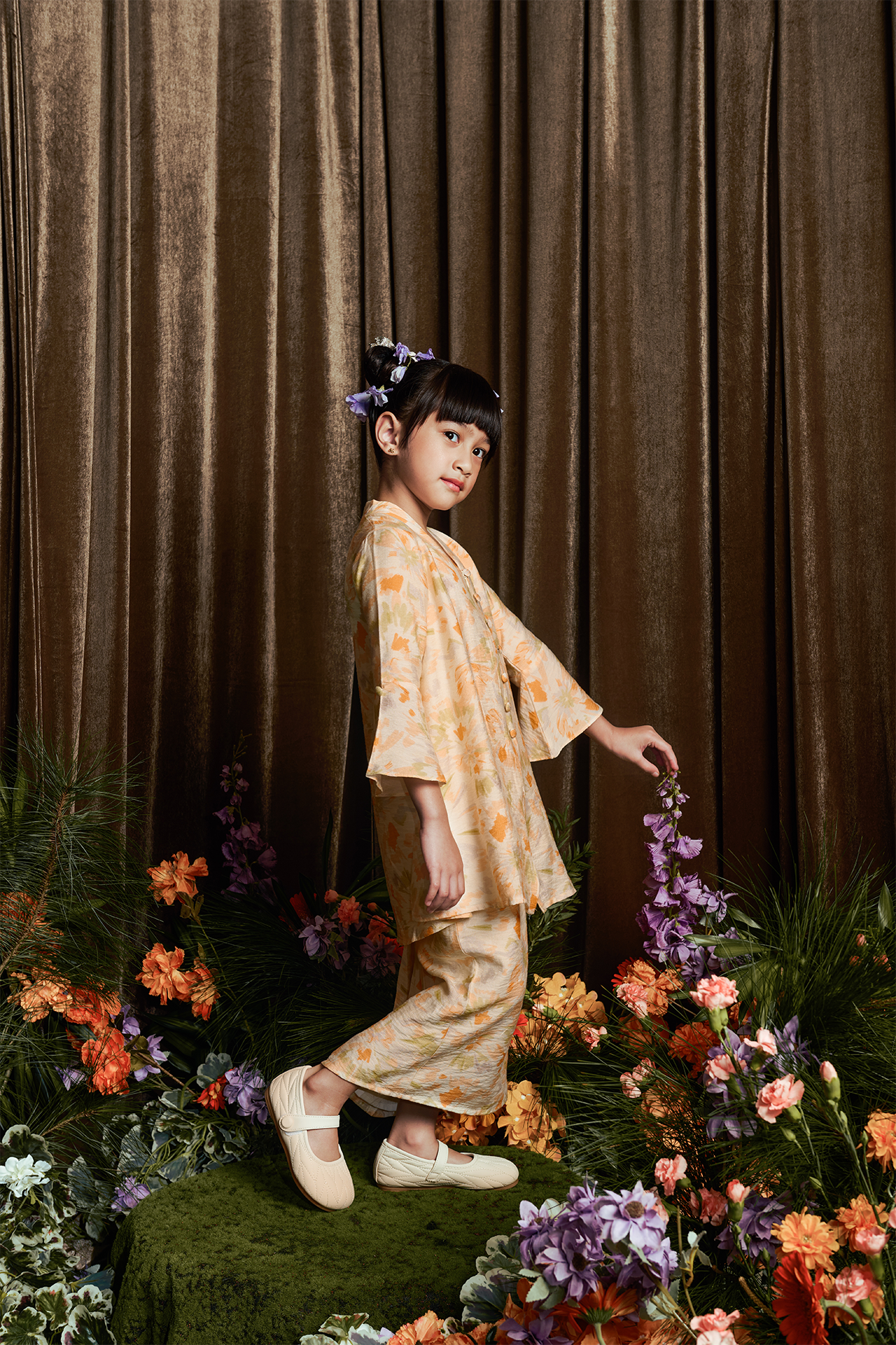 Sunset Dahlia Kebaya - Girls