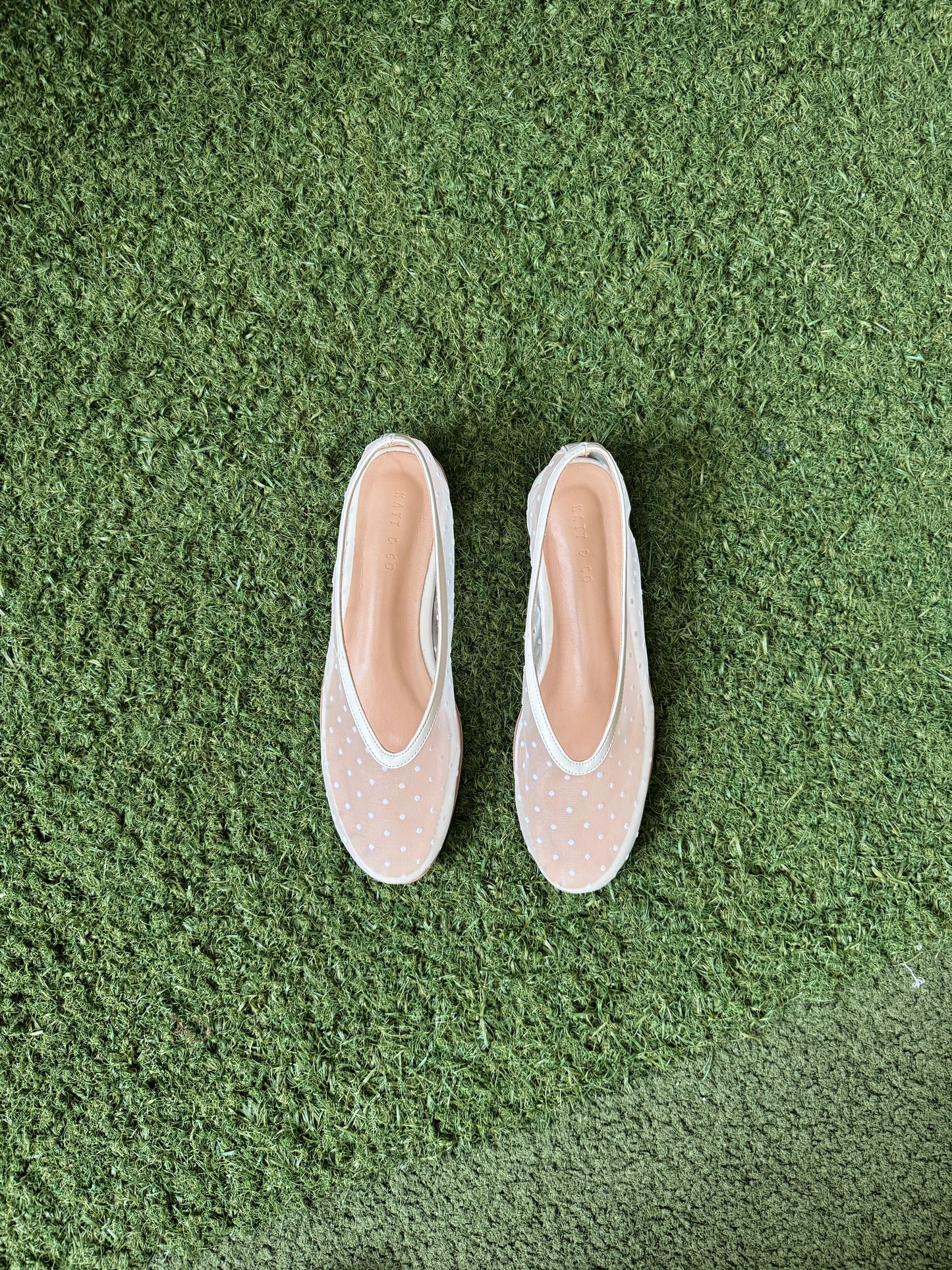 Whisper Walk Flats - White