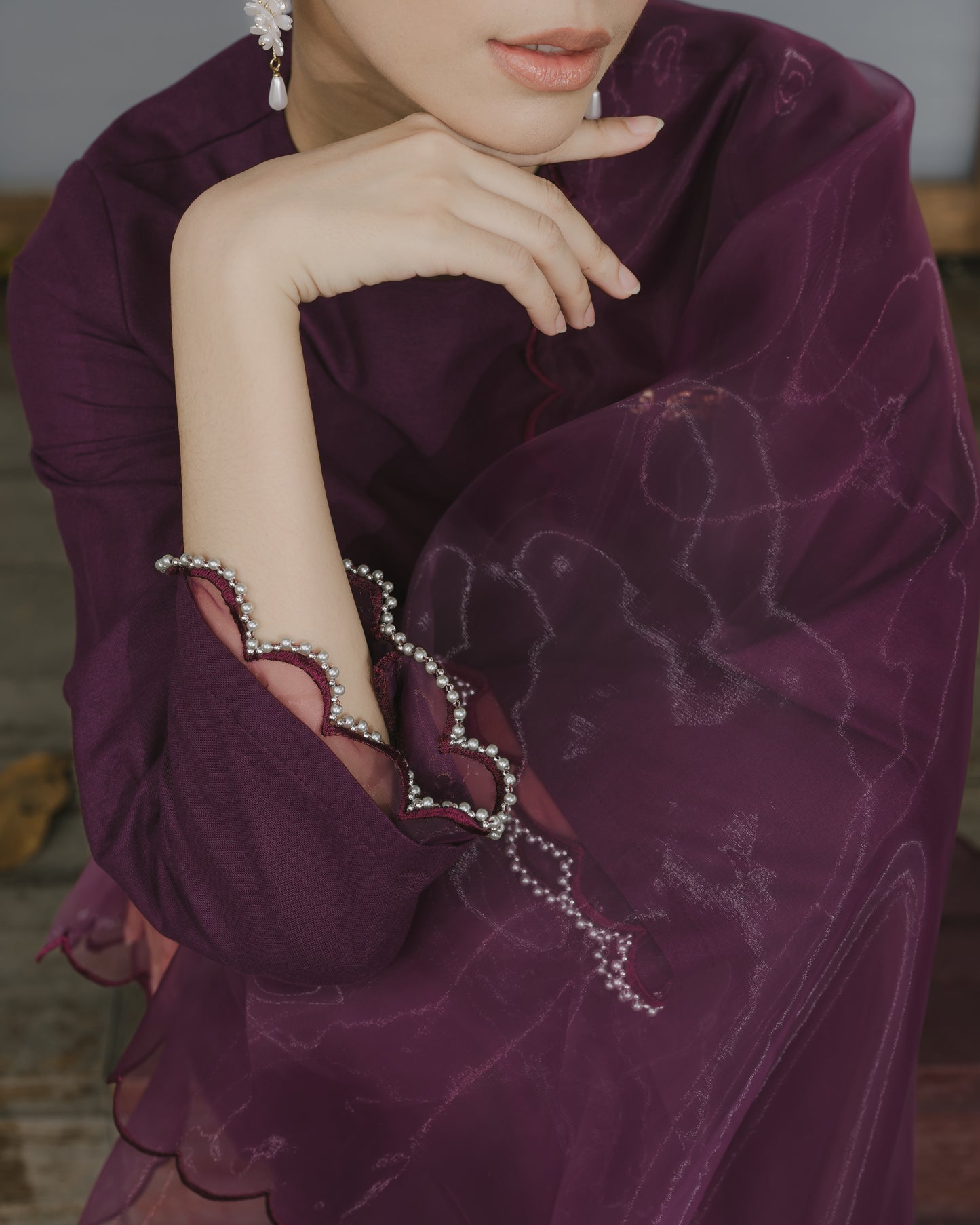 Lisa Scallop Kurung in Mulberry