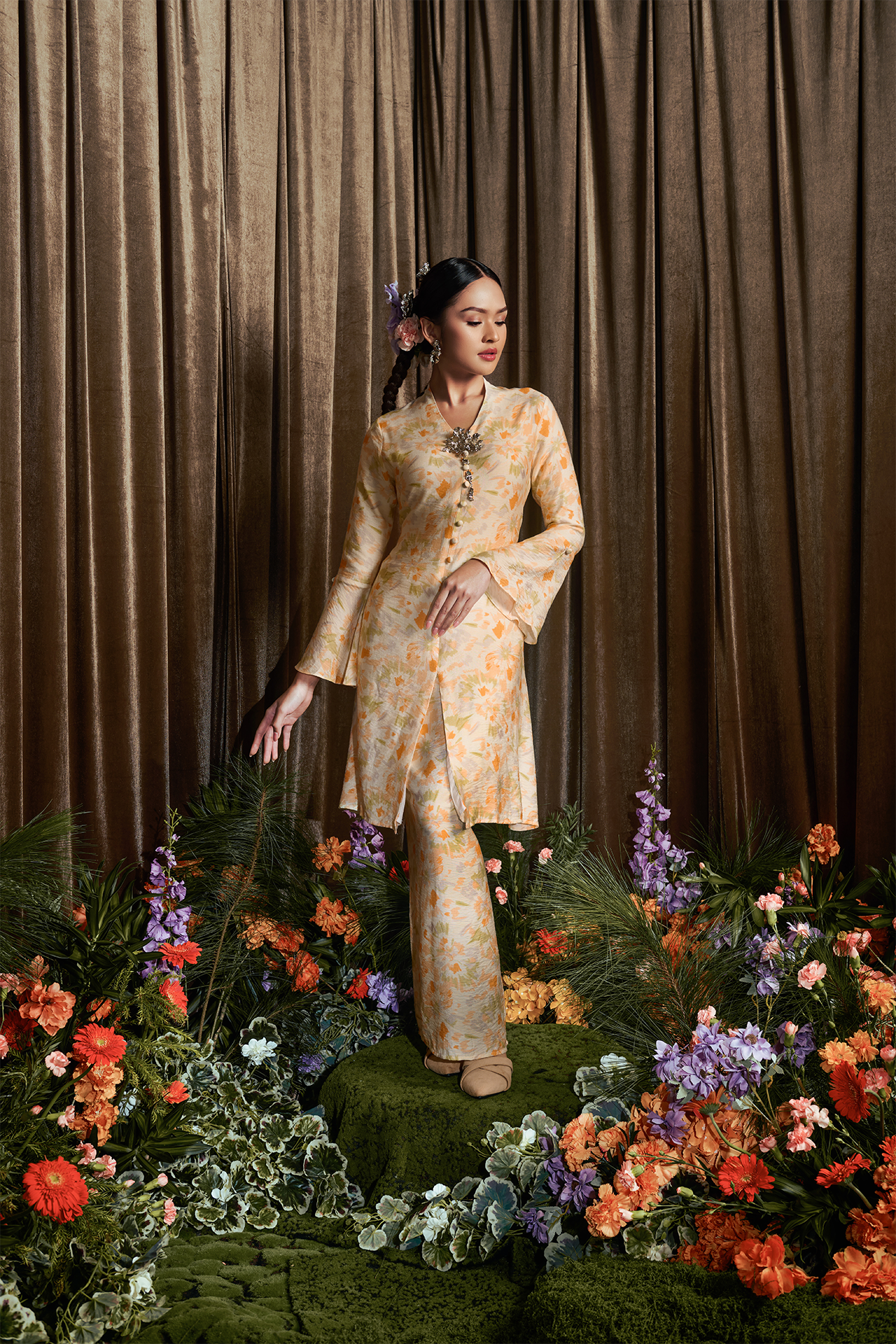 Sunset Dahlia Kebaya - Women