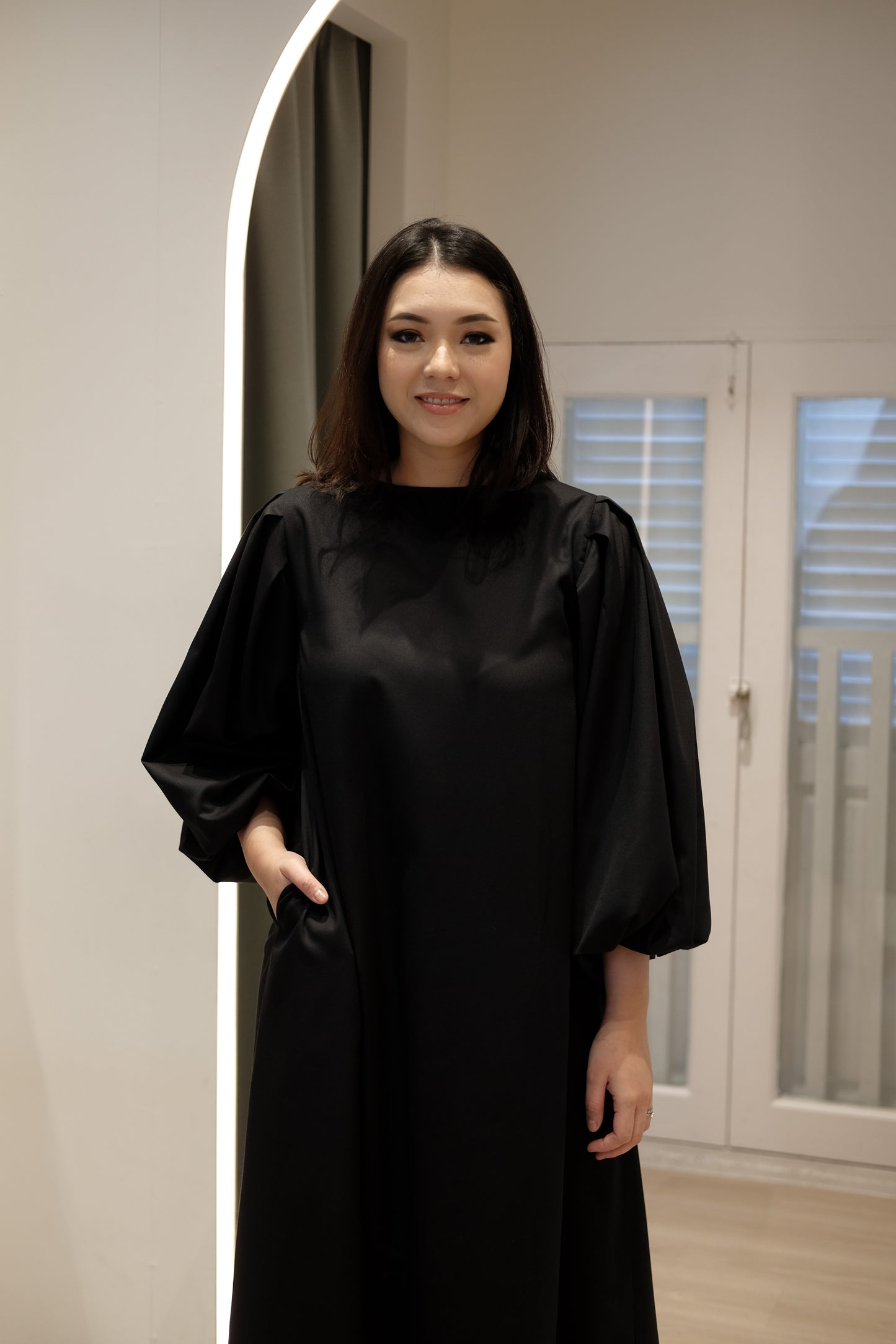 Lola Bubble Sleeve Asymmetric Dress - Black
